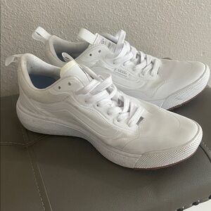 Vans Women’s/ Men's White UltraRange Sneakers